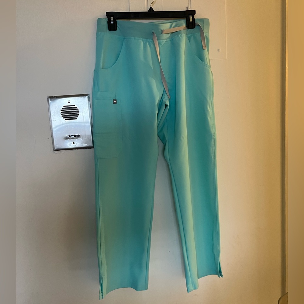 Figs set. Size medium. Used once. Perfect condition